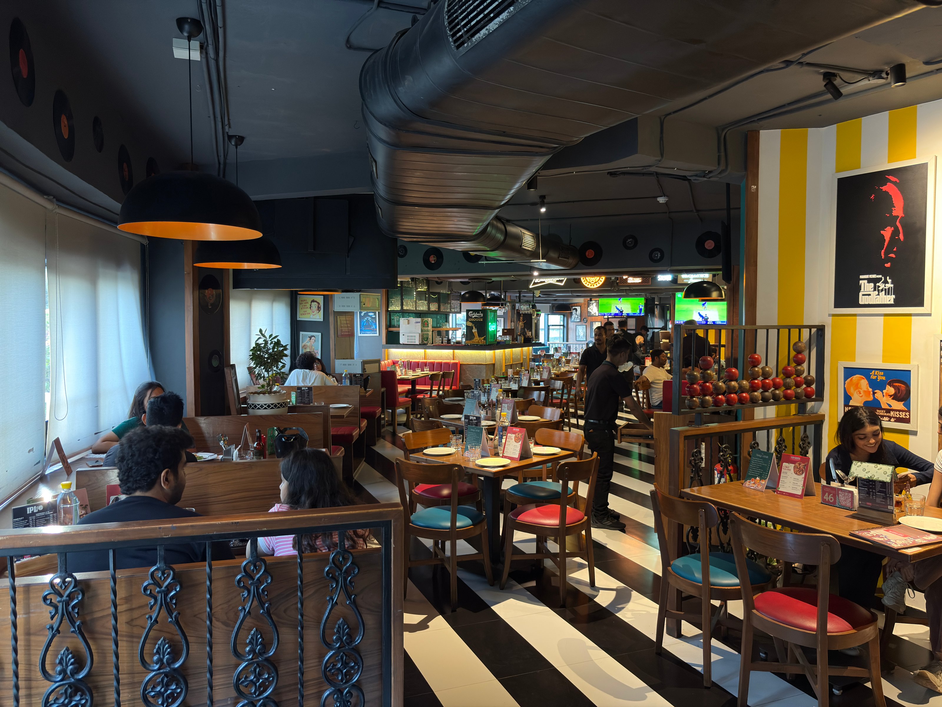 Poptates - Vile Parle